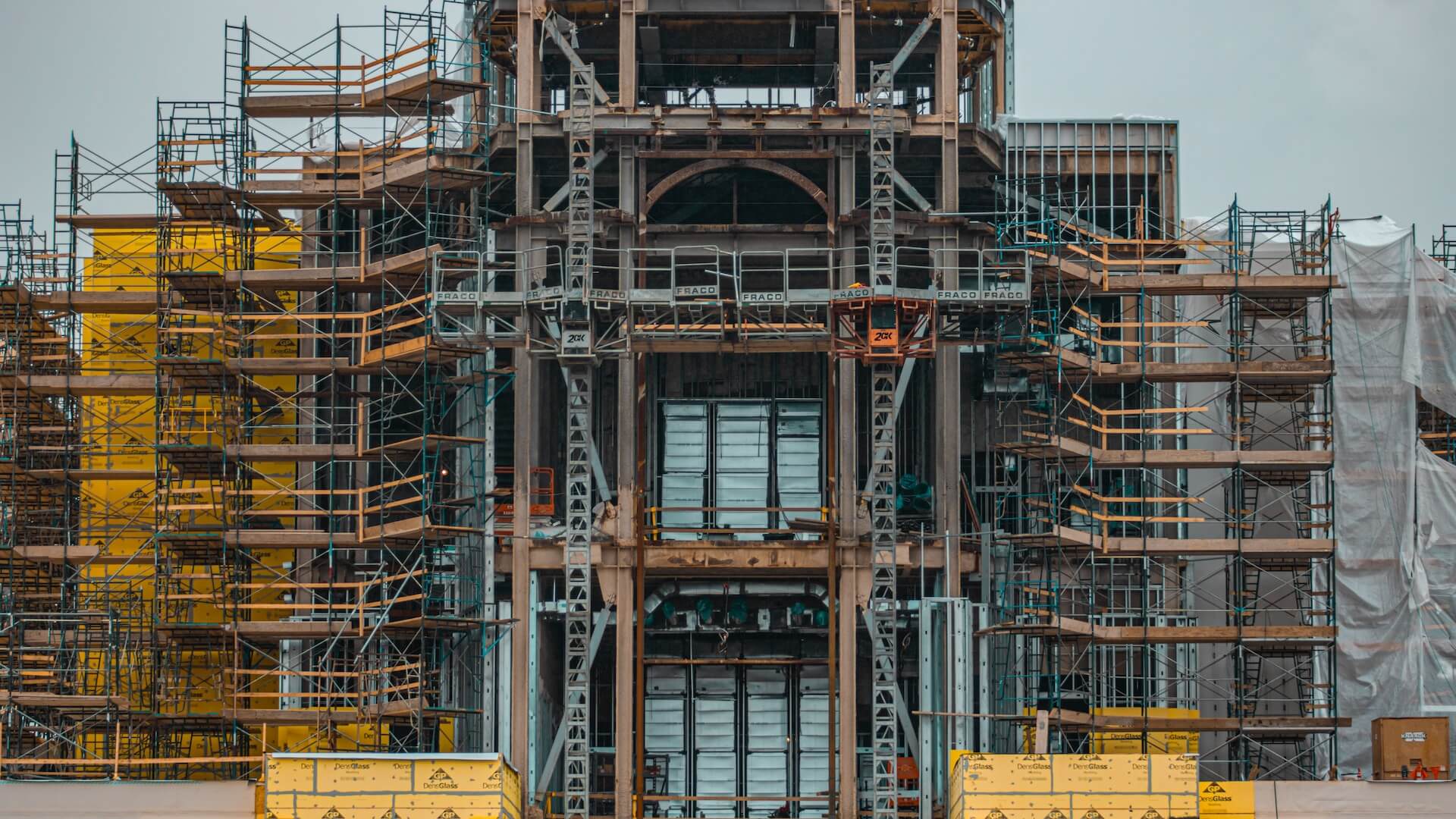 large scaffold structure